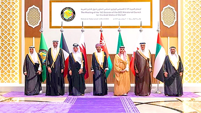 المجلس الوزاري الخليجي يؤكد دعمه الكامل لمجلس القيادة الرئاسي
